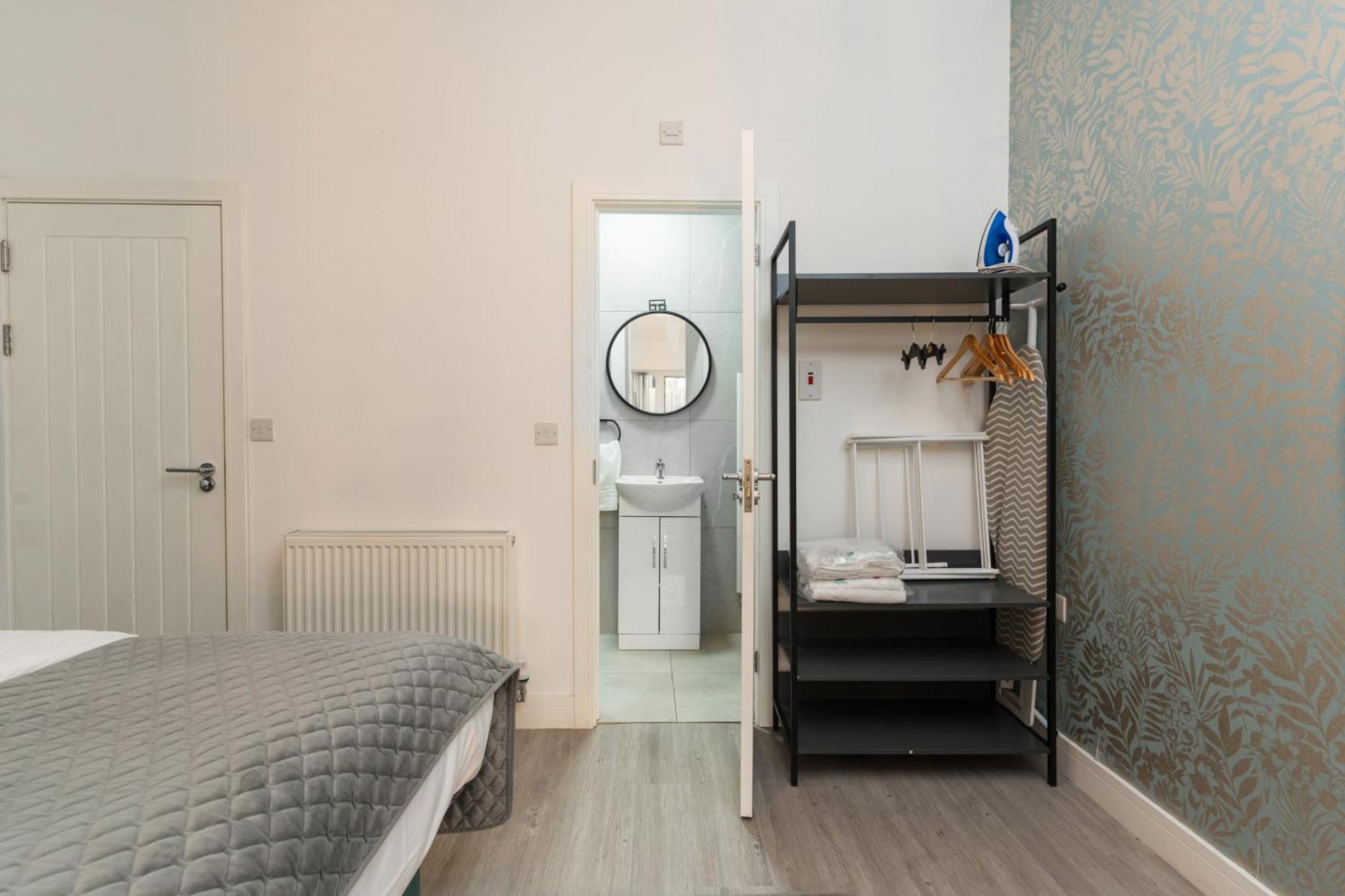 Nottage House Premier Apartments Кардиф Екстериор снимка